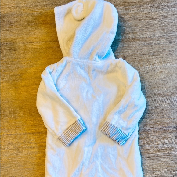 CARTER’S Boy’s Bear Hoodie Bathrobe.  0-9 Months - Picture 2 of 3